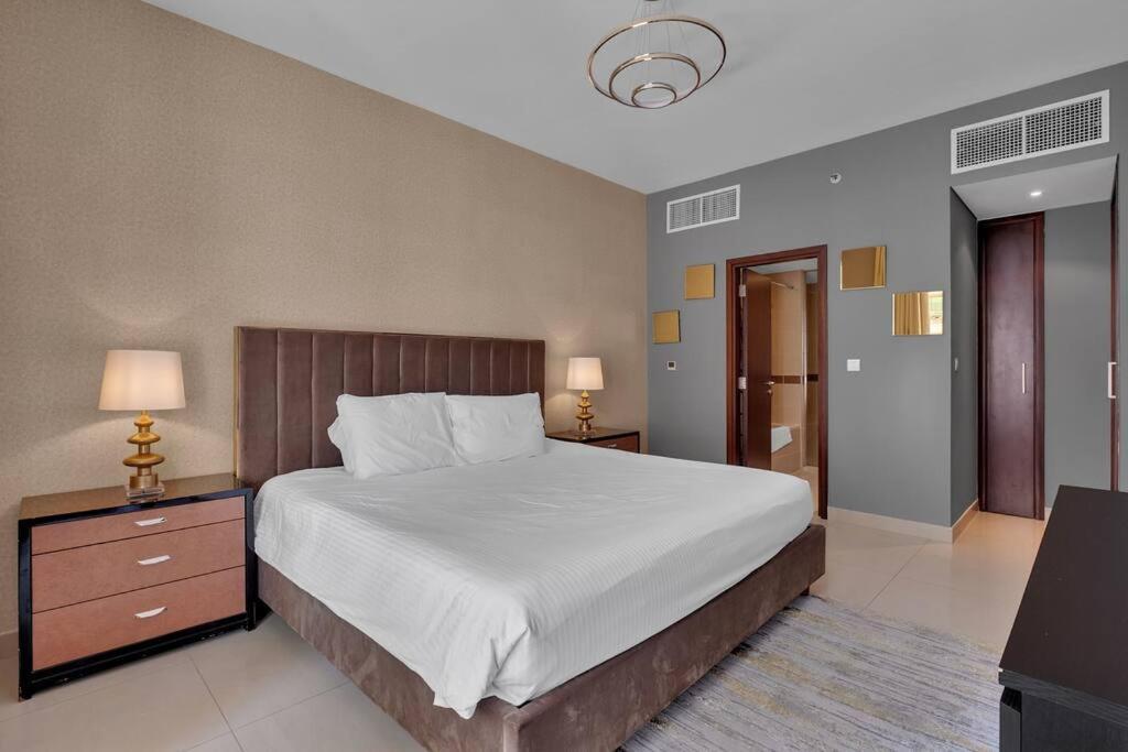Apartment Bellavsita - 2 Bedroom Fountain View Dubai